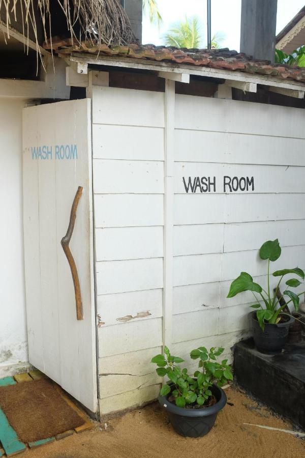 Oynise Beach Cabin Galle Exterior foto